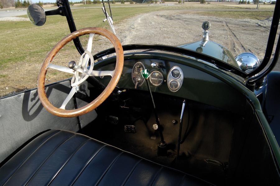 Торпедо Hupmobile Model R Special Roadster 1924 года  (фото 3 из 4)
